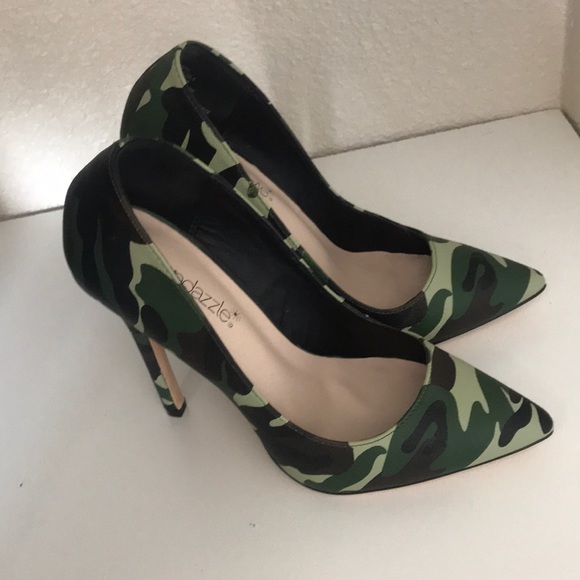 Shoedazzle Style Elizabeth - Picture 4 of 5